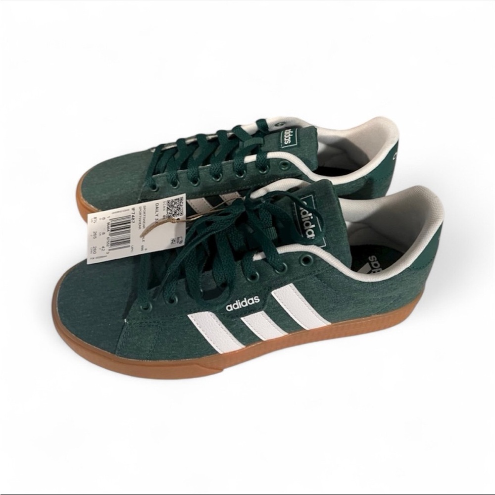 ADIDAS 3.0 Daily Sneaker men’s Collegiate Green Gum Skate Size 8.5 men/10 woman